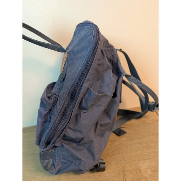 Fjallraven Kanken Classic Blue Straps Laptop Bag Backpack School - Picture 2 of 8